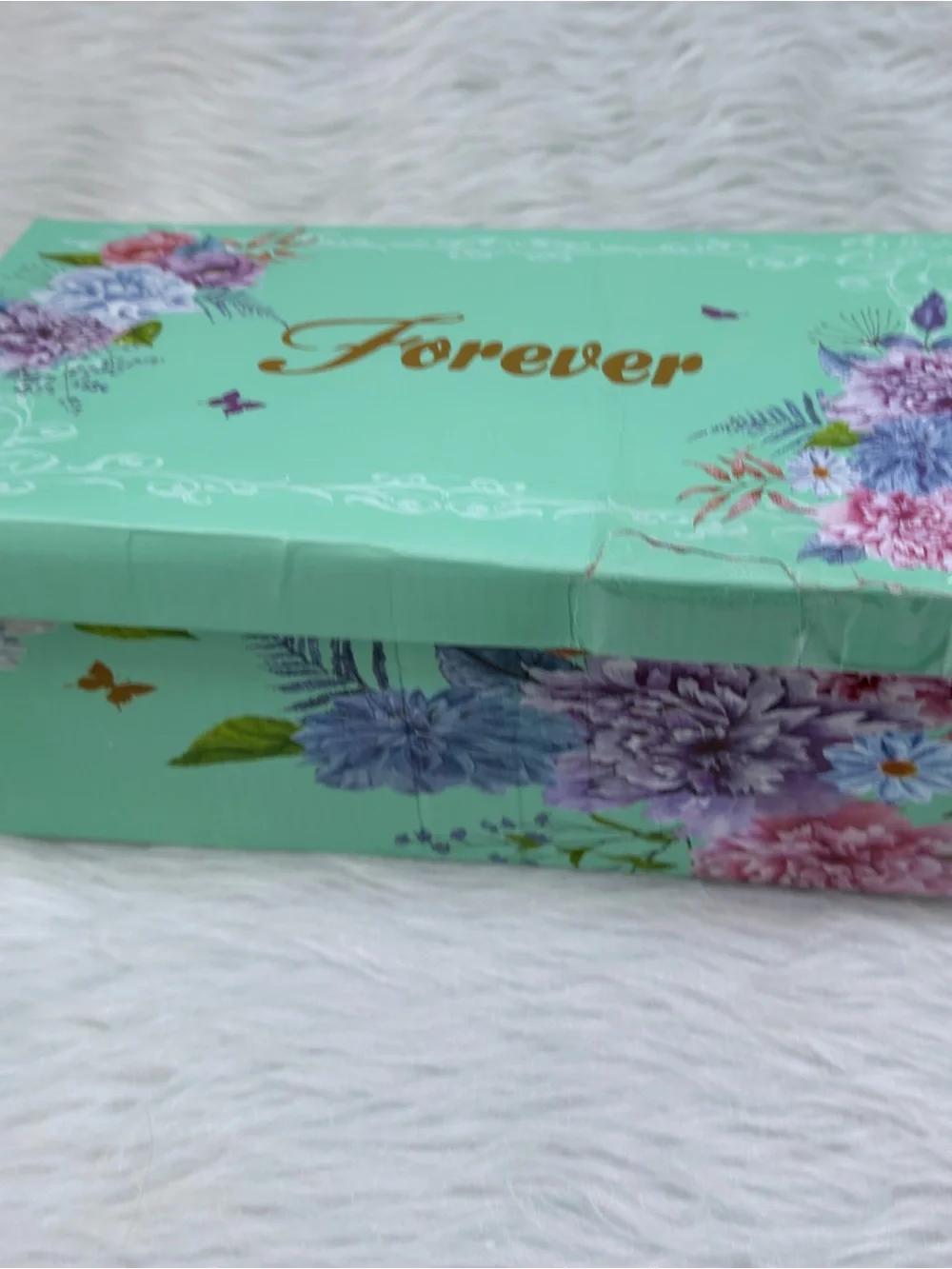 Fashion Nova new box